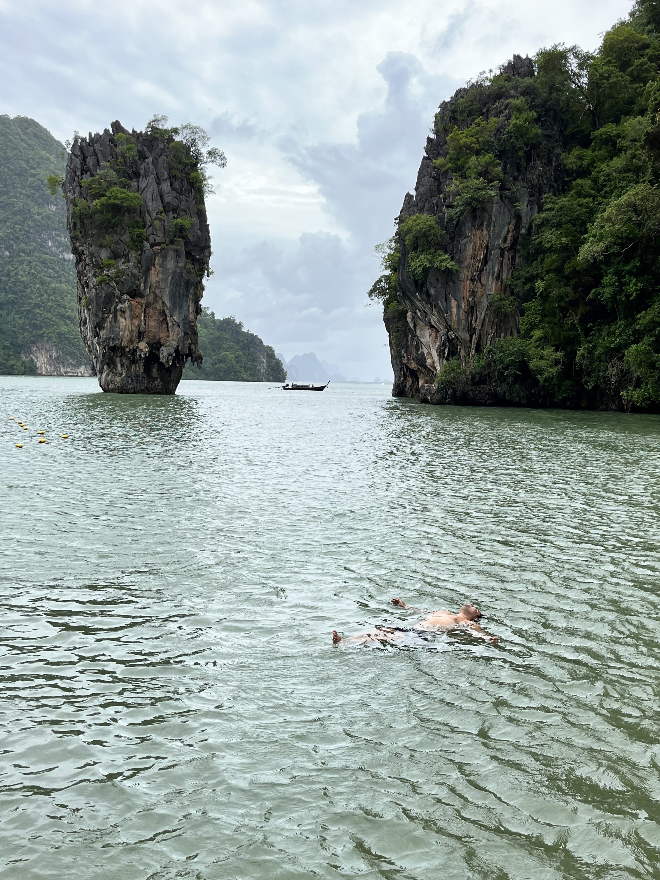  Edson floating @ James Bond Island