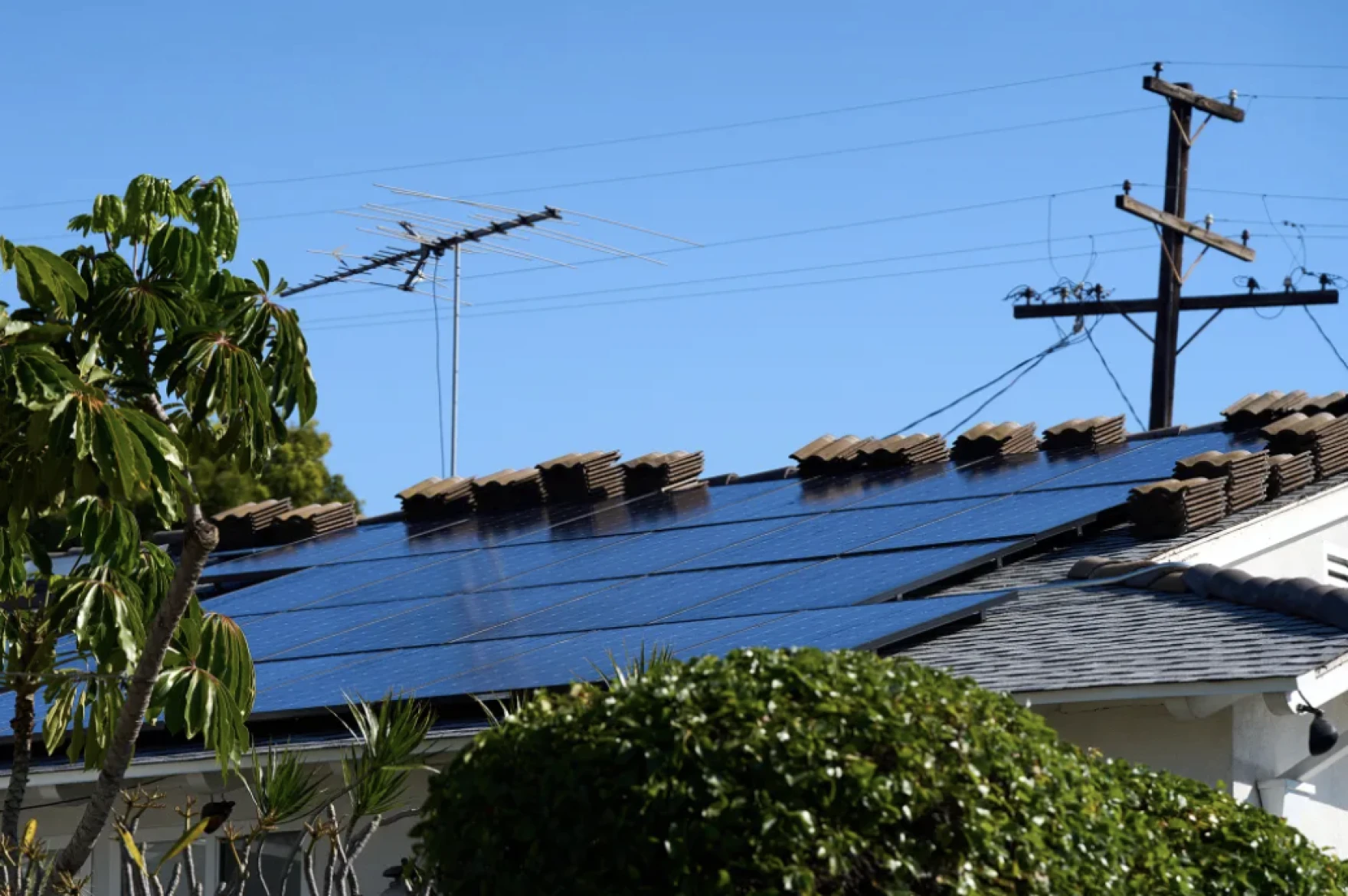 Severin Borenstein on Rooftop Solar Installation in LA - Energy ...